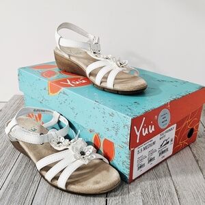Yuu Size 5.5 Medium Friendly White Summer Sandals Shoes with Original Box Lot No